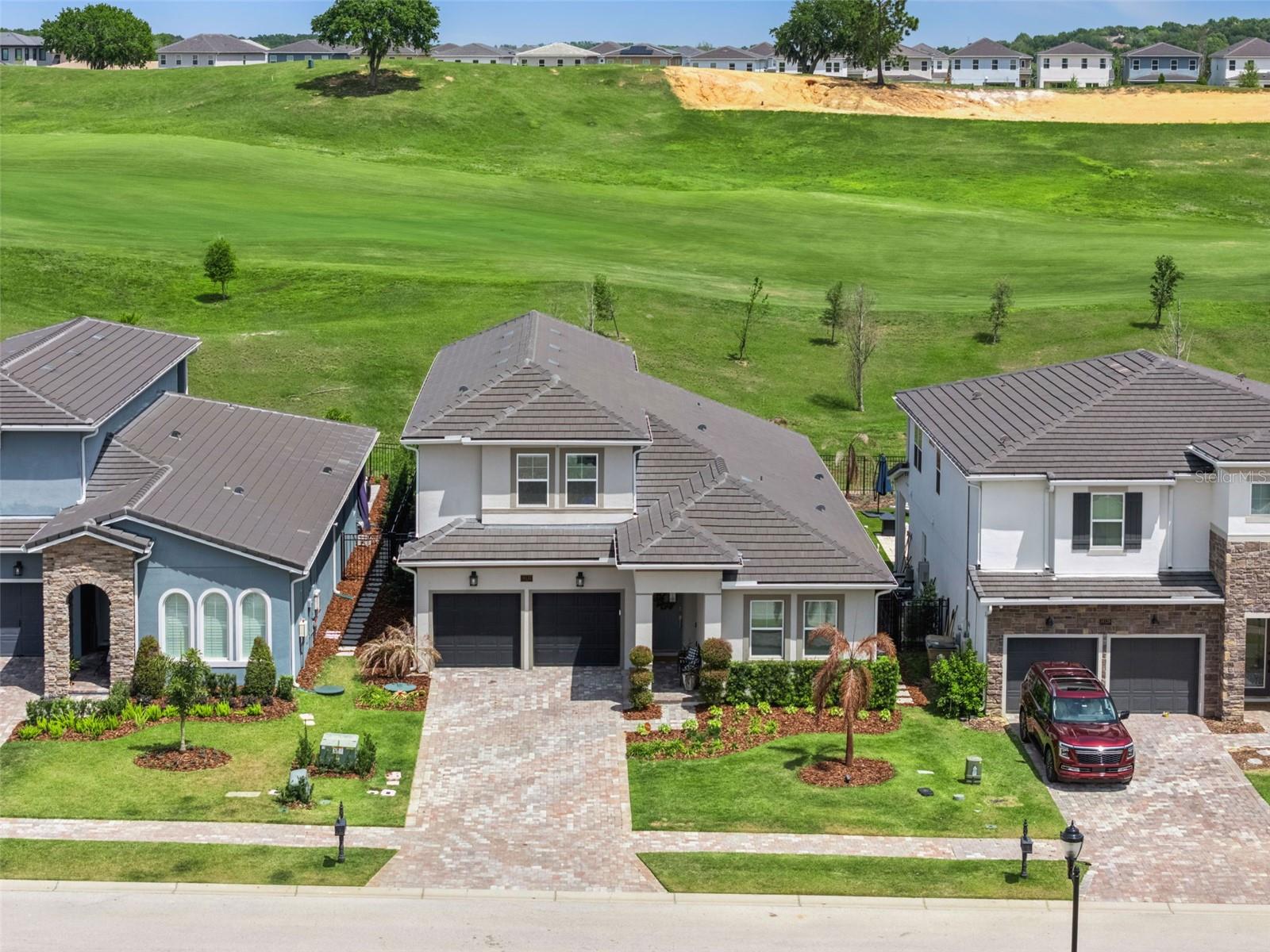 Image 4 of 94 For 16132 Volterra Point