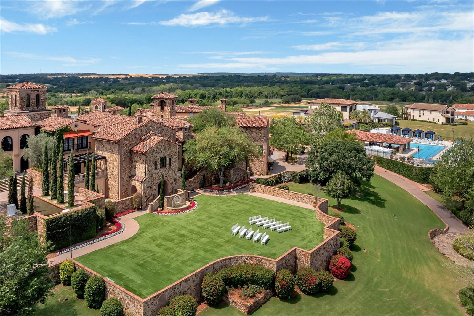 Image 52 of 94 For 16132 Volterra Point