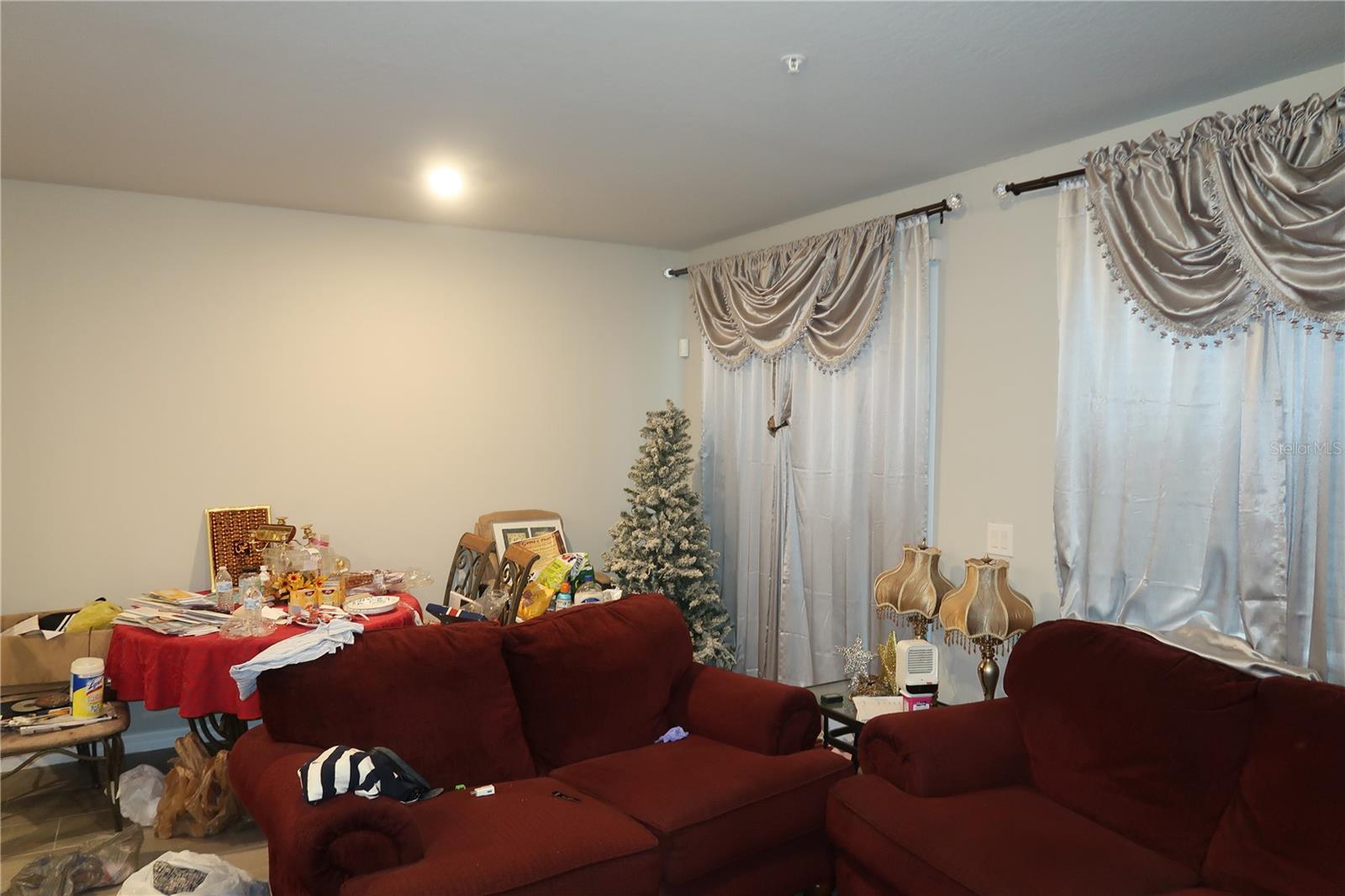 Image 18 of 32 For 2063 Harebell Lane