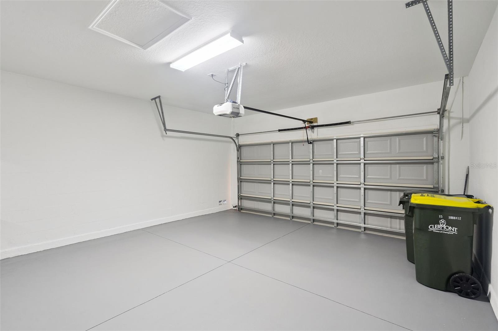 Image 17 of 47 For 771 Wolf Creek Street