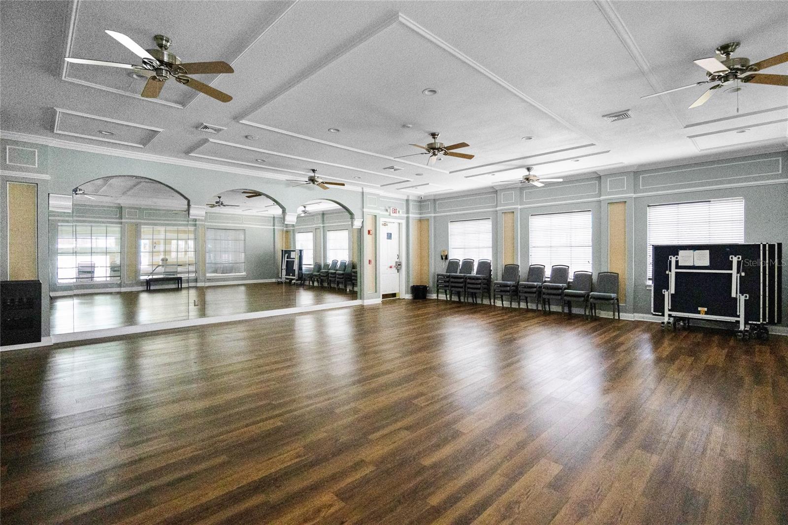 Image 32 of 47 For 771 Wolf Creek Street