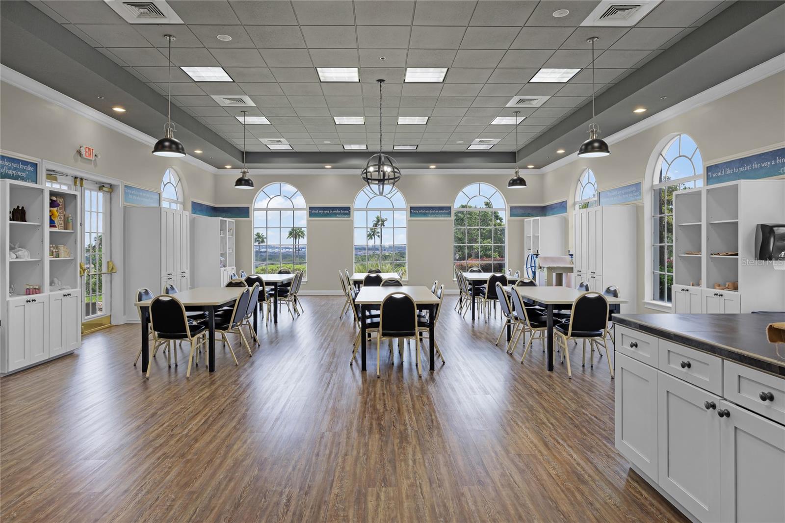 Image 36 of 47 For 771 Wolf Creek Street