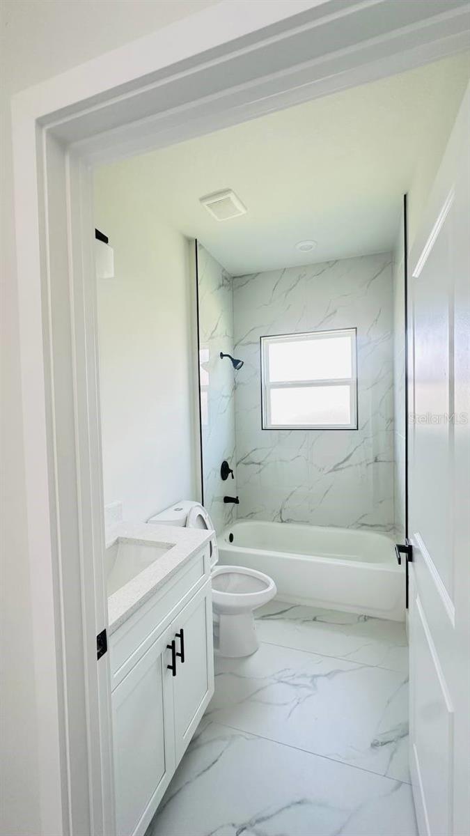 Image 15 of 27 For 13385 32nd Court Sw