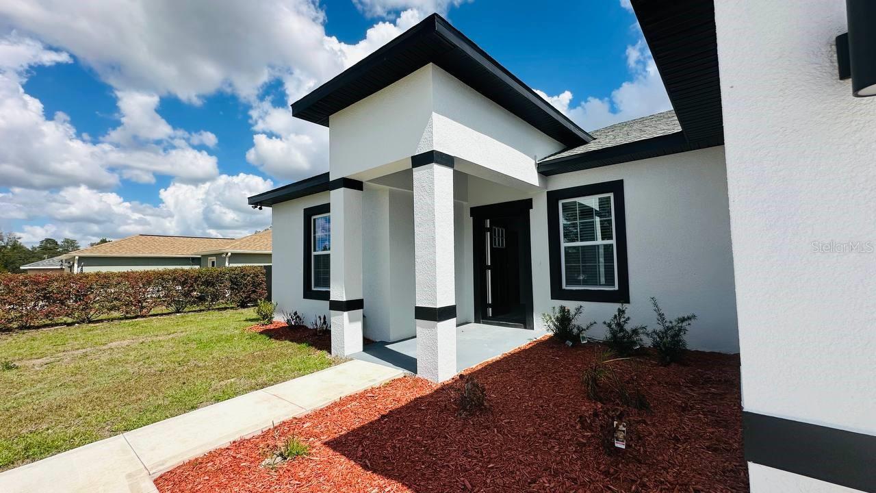 Image 4 of 27 For 13385 32nd Court Sw