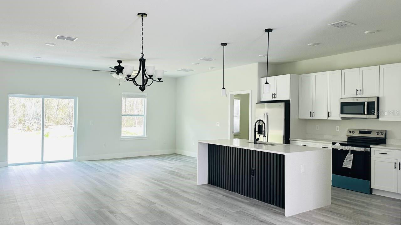 Image 9 of 27 For 13385 32nd Court Sw