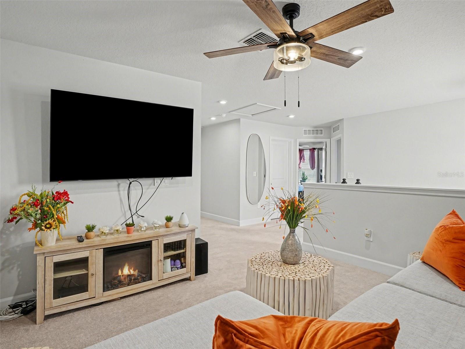 Image 12 of 36 For 608 Rominger Loop