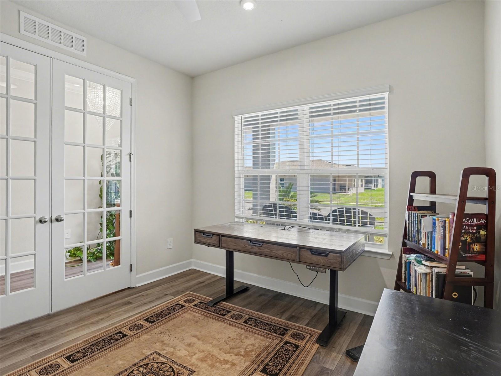 Image 4 of 36 For 608 Rominger Loop