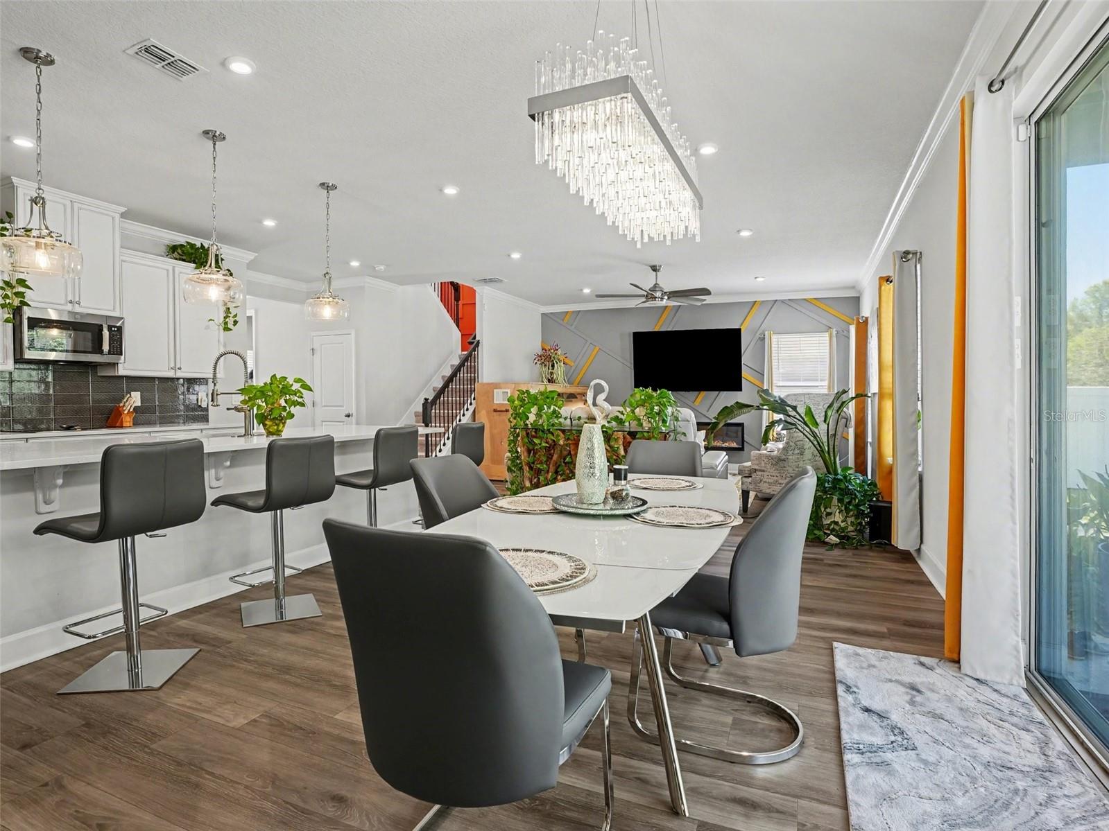 Image 7 of 36 For 608 Rominger Loop