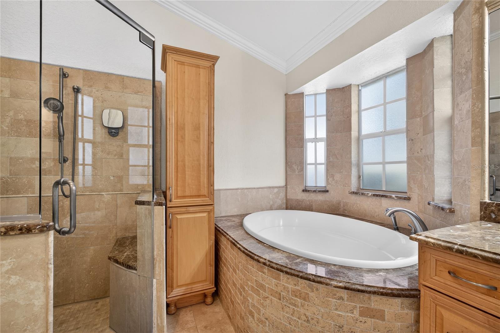 Image 17 of 32 For 5059 Knotty Pine Court