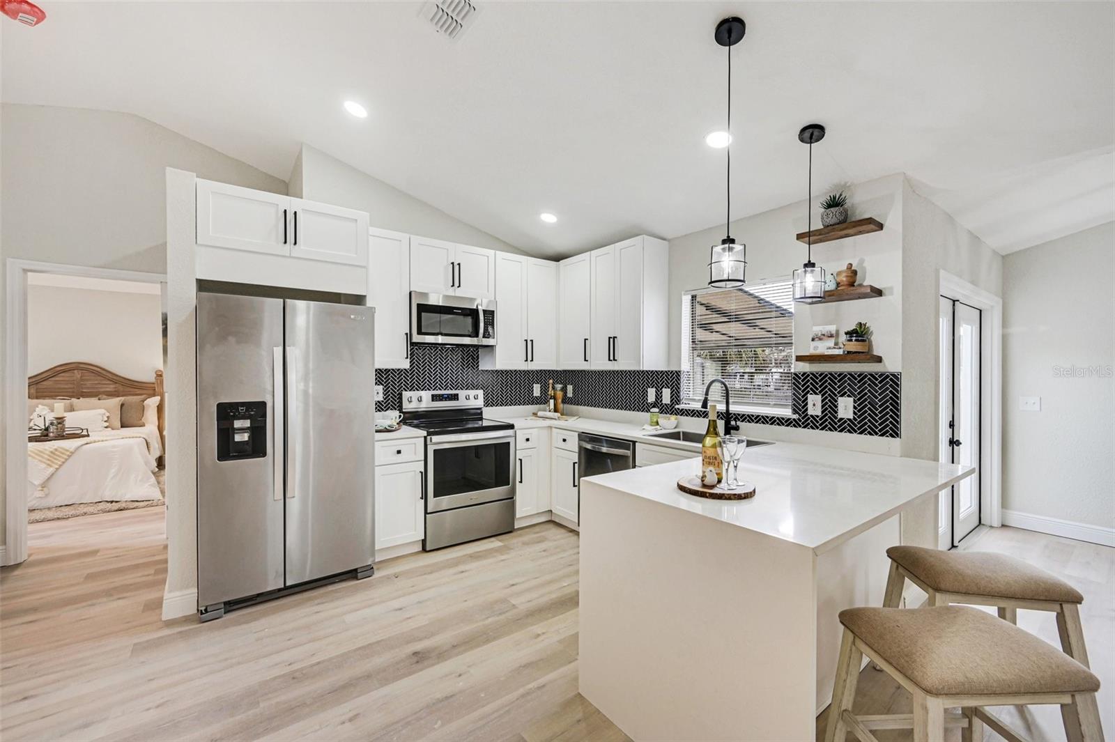 Image 7 of 28 For 6460 Ainsworth Road