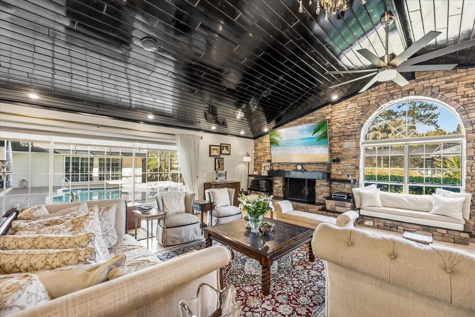 Image 8 of 63 For 1856 Alaqua Drive