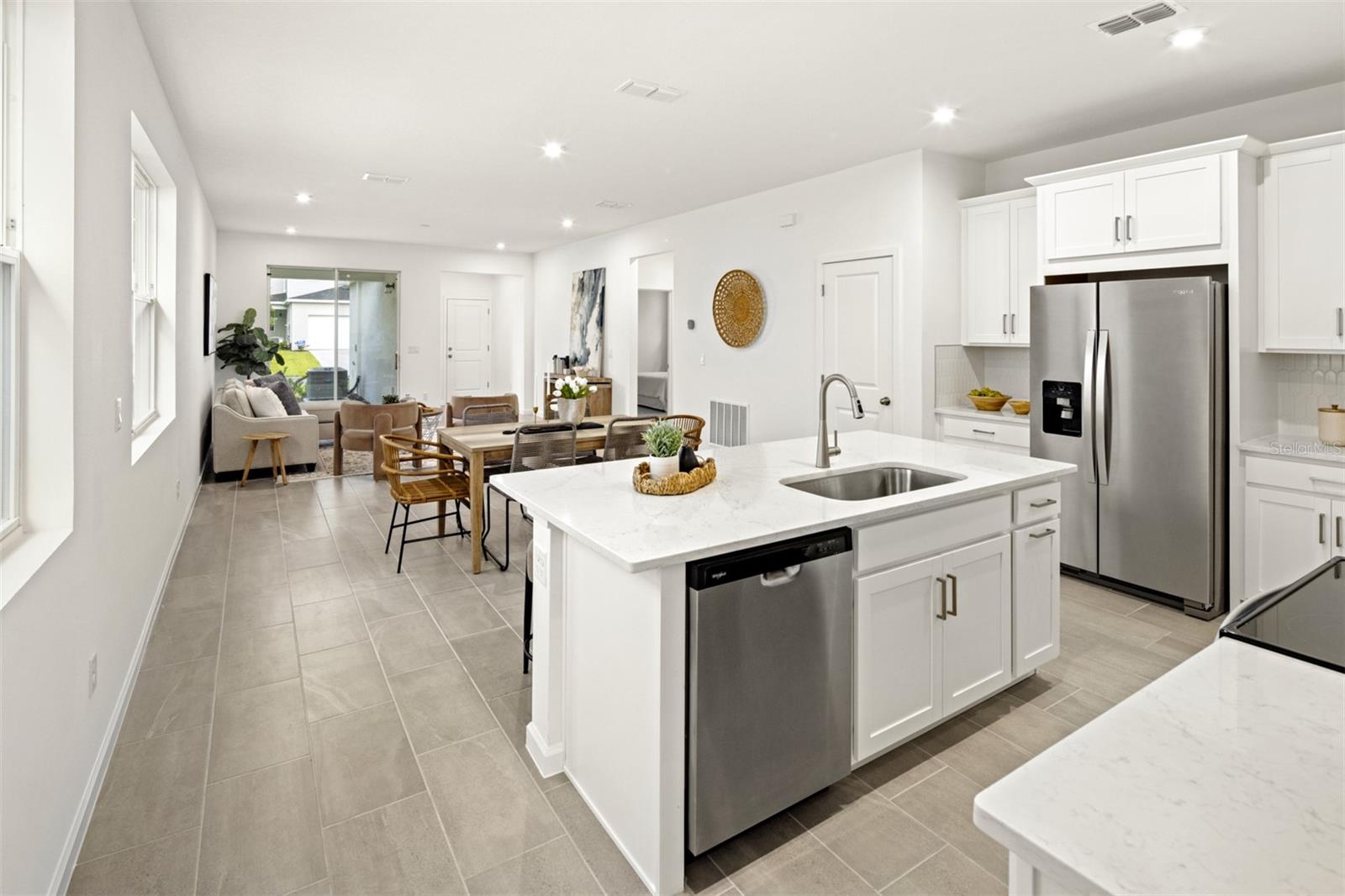 Image 11 of 16 For 121 Greenhouse Grove Street