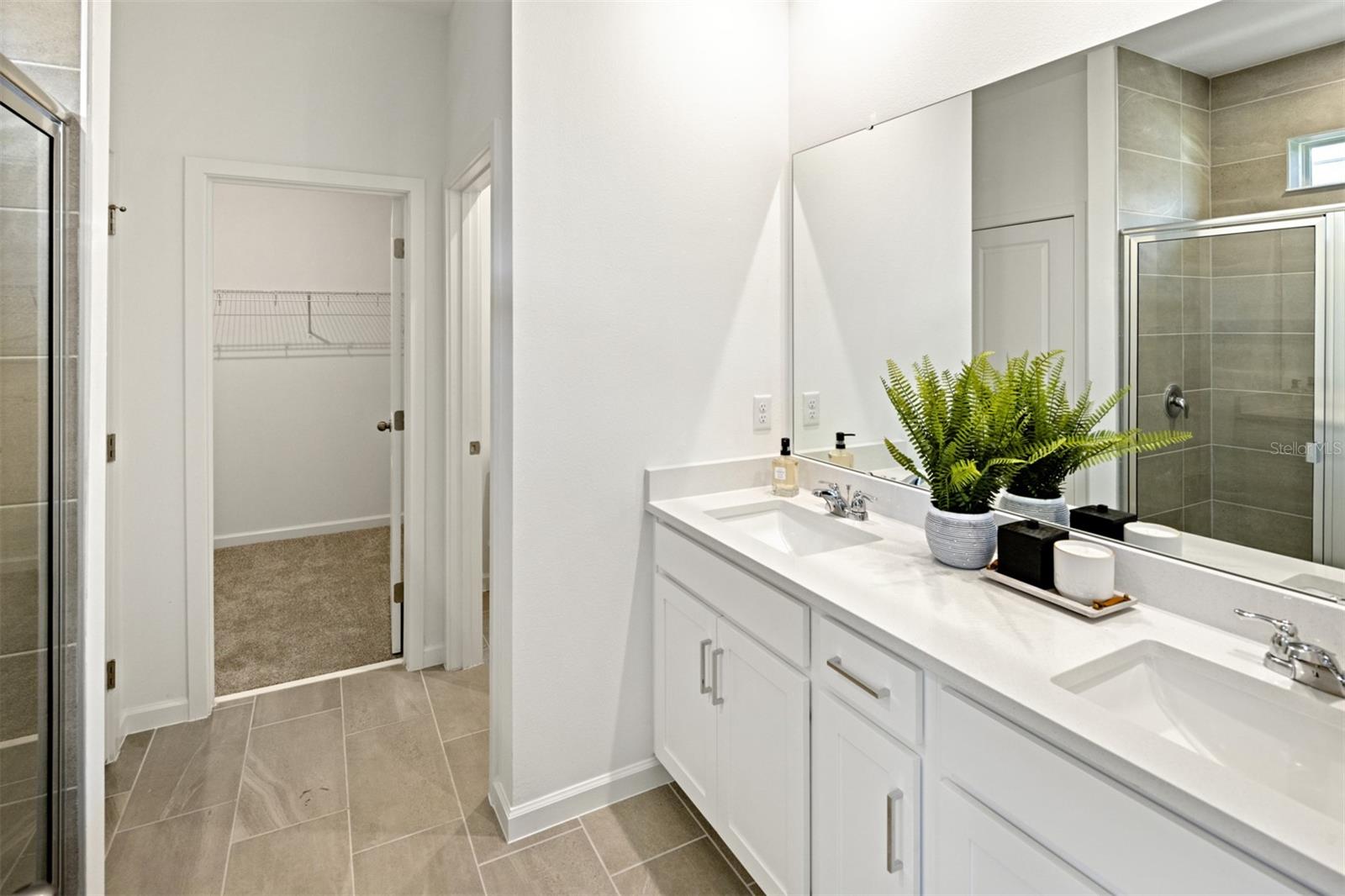 Image 13 of 16 For 121 Greenhouse Grove Street