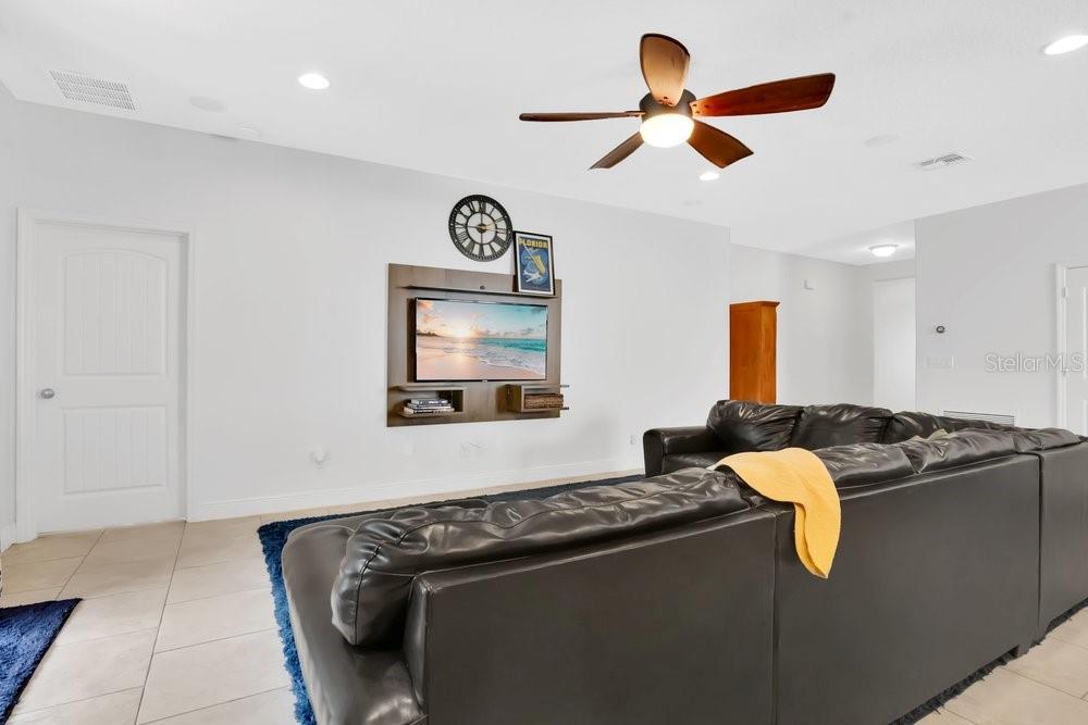 Image 9 of 37 For 14568 Spotted Sandpiper Boulevard