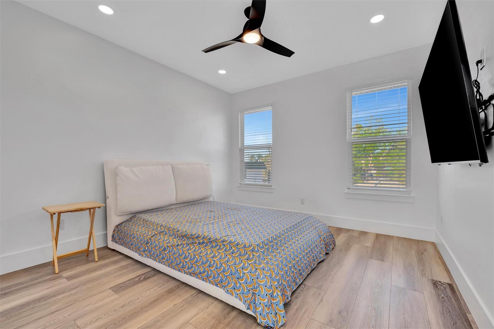 Image 16 of 39 For 3723 Norwood Court