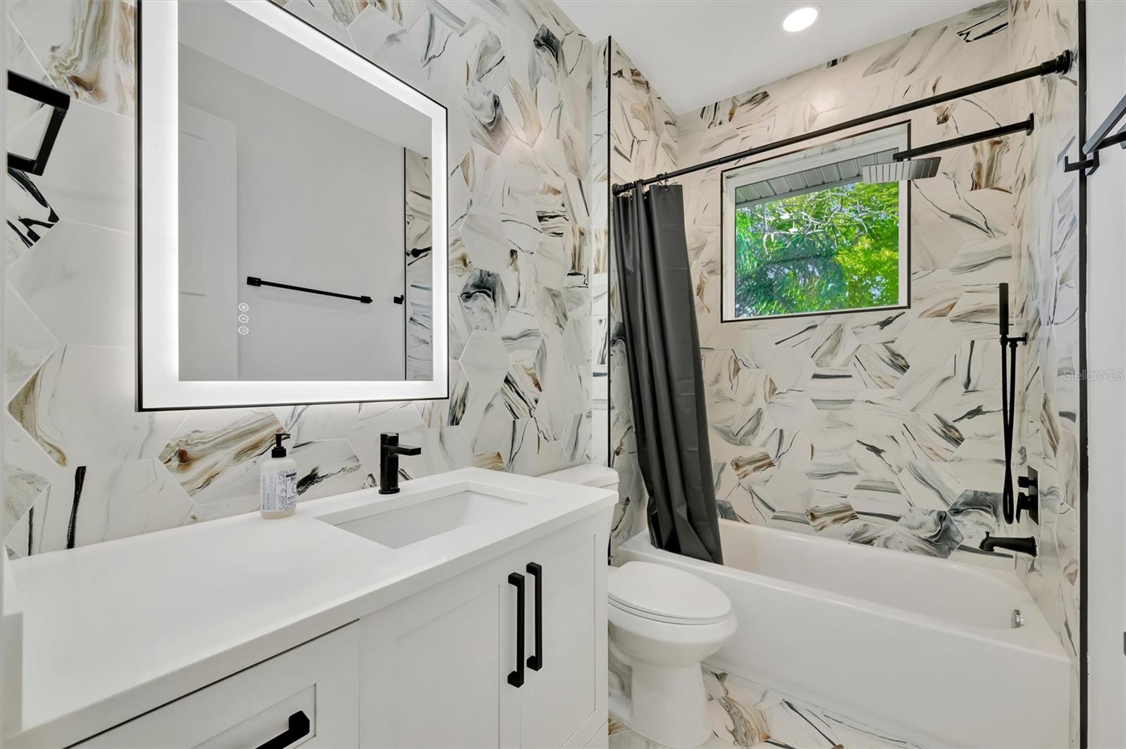 Image 25 of 39 For 3723 Norwood Court