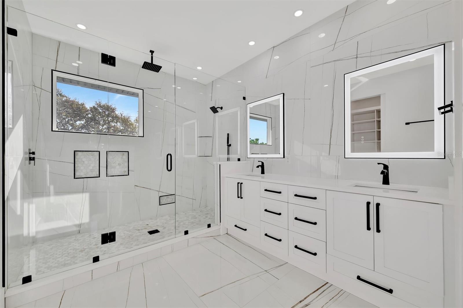 Image 28 of 39 For 3723 Norwood Court