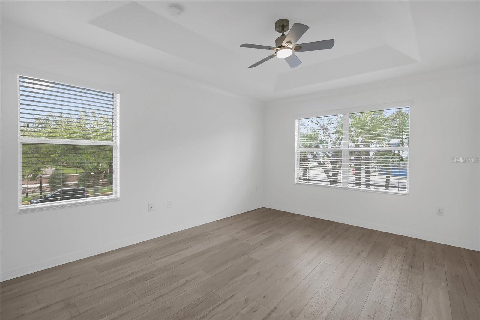 Image 10 of 27 For 10815 Savannah Landing Circle