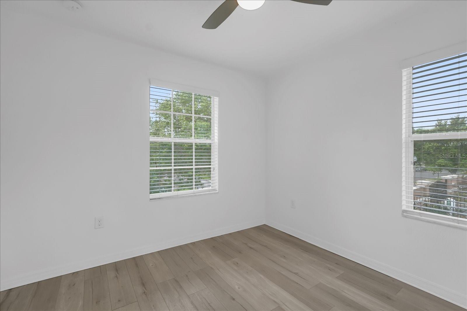 Image 16 of 27 For 10815 Savannah Landing Circle