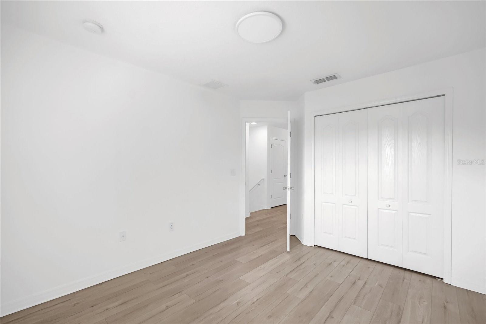 Image 17 of 27 For 10815 Savannah Landing Circle