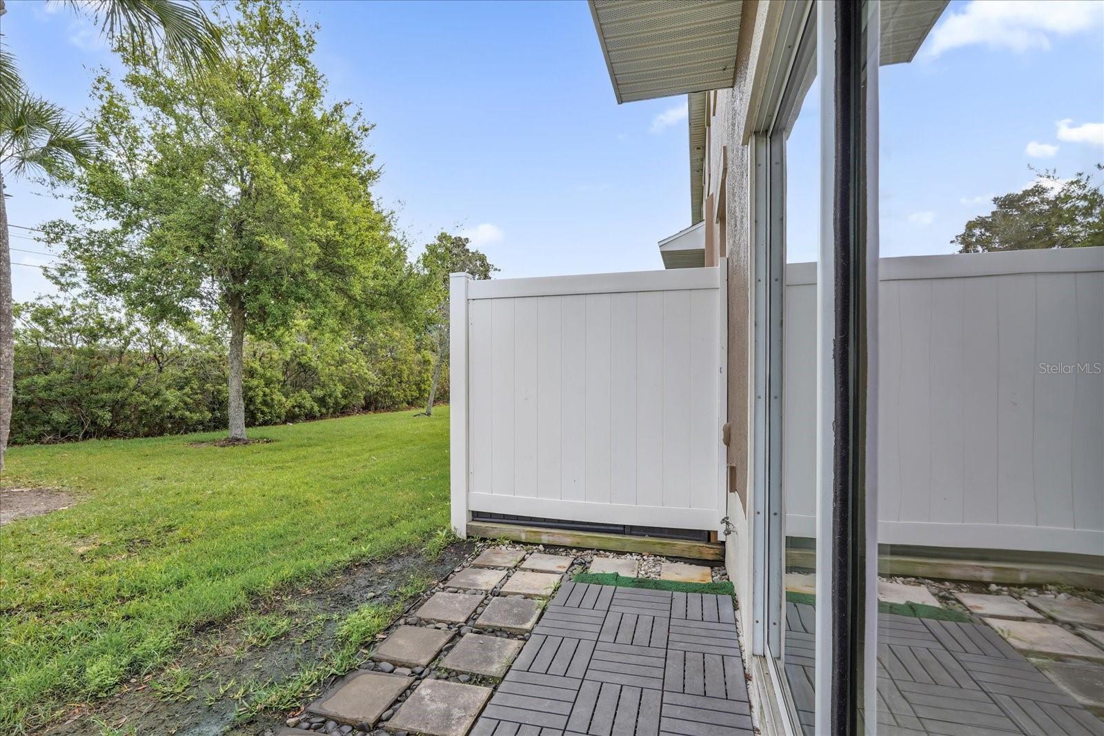 Image 22 of 27 For 10815 Savannah Landing Circle