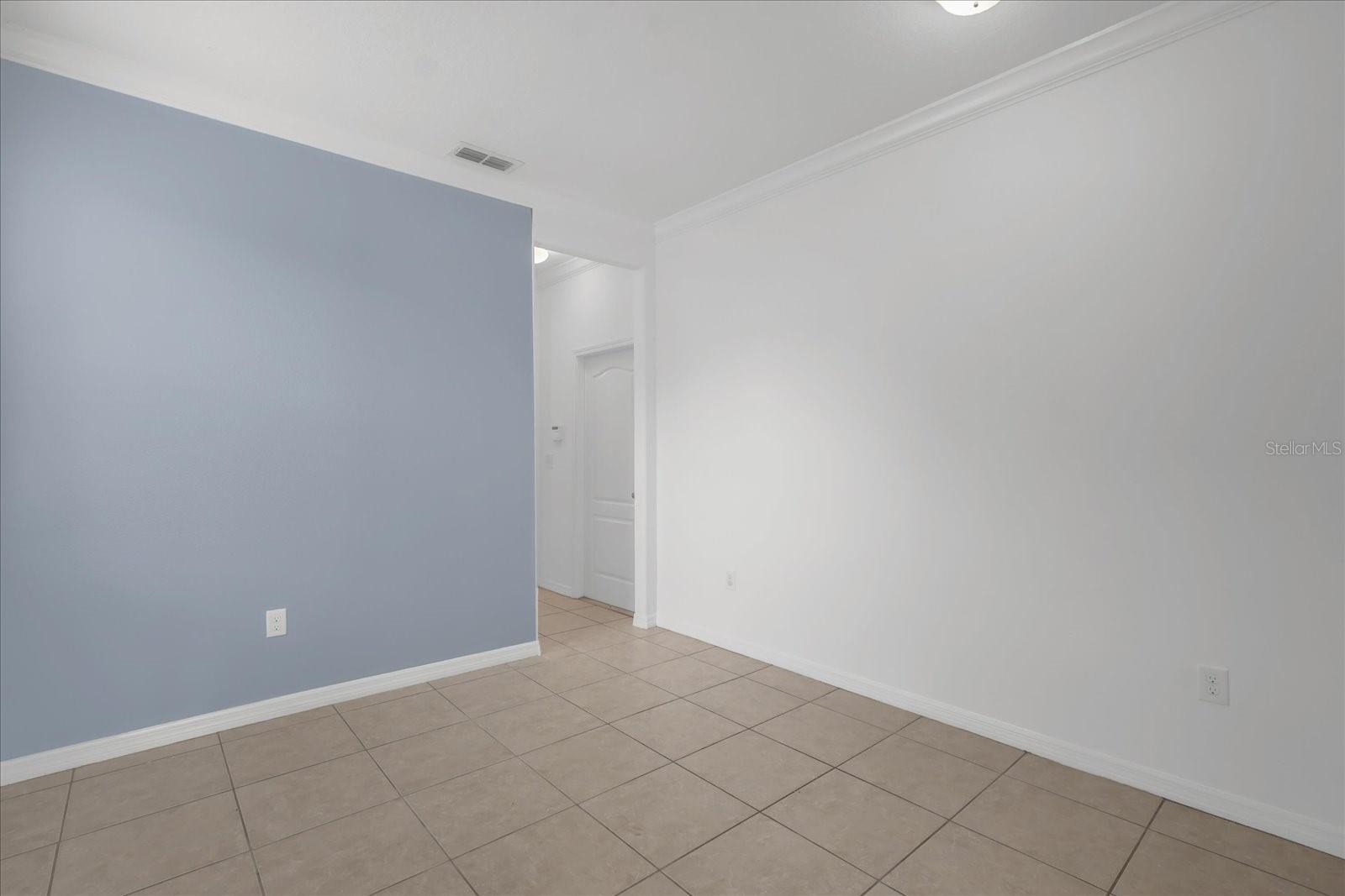 Image 4 of 27 For 10815 Savannah Landing Circle