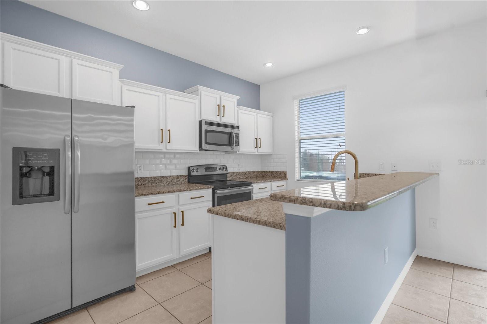 Image 6 of 27 For 10815 Savannah Landing Circle