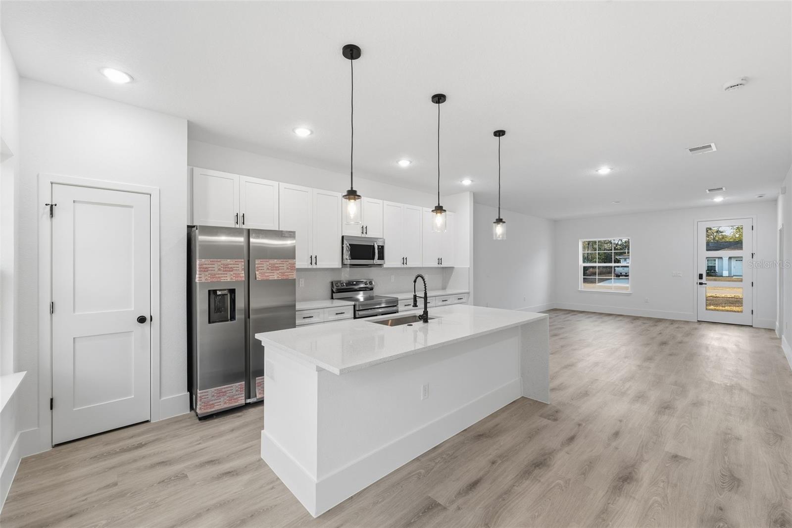 Image 13 of 26 For 7047 Lime Drive