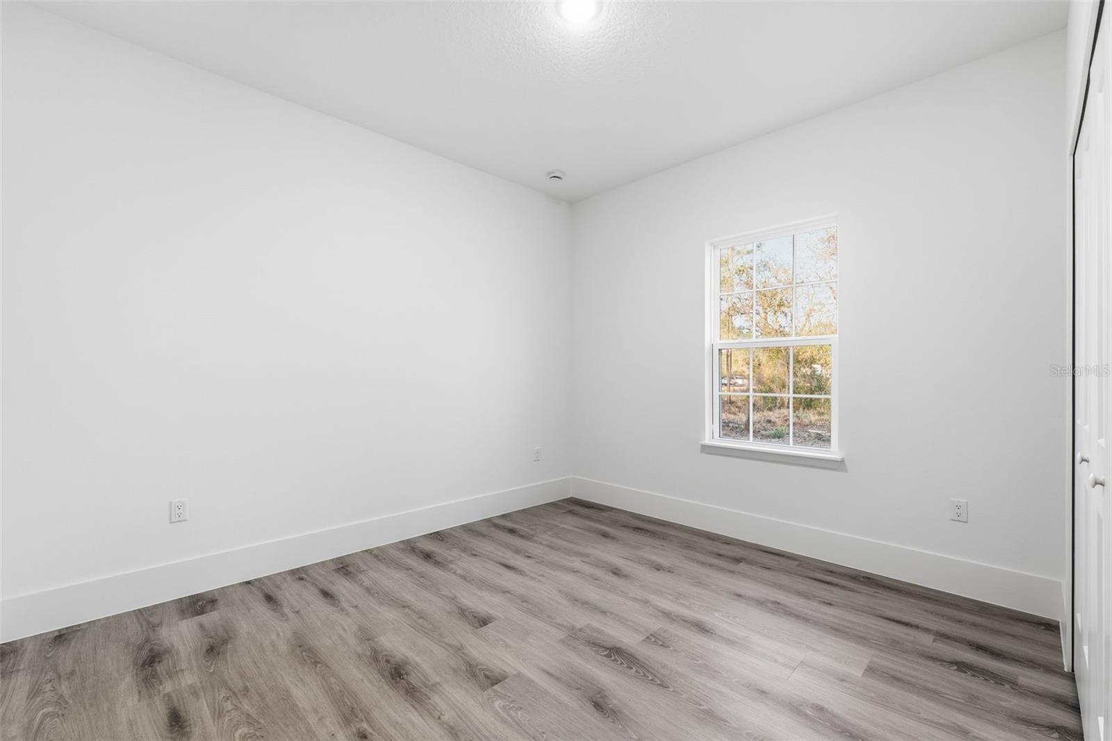 Image 22 of 26 For 7047 Lime Drive