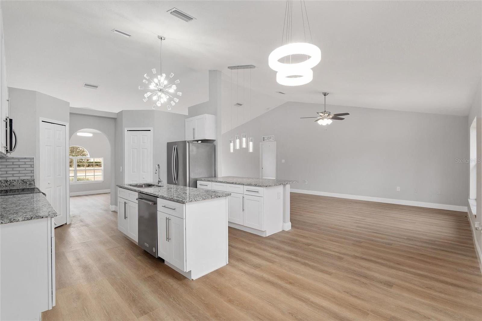 Image 18 of 38 For 4181 111th Place