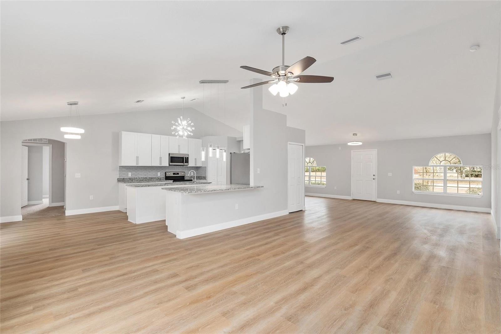 Image 5 of 38 For 4181 111th Place