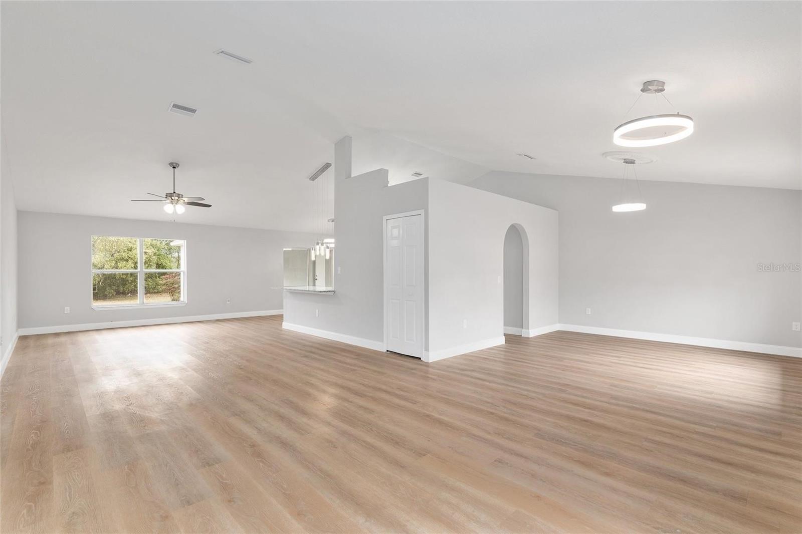 Image 7 of 38 For 4181 111th Place