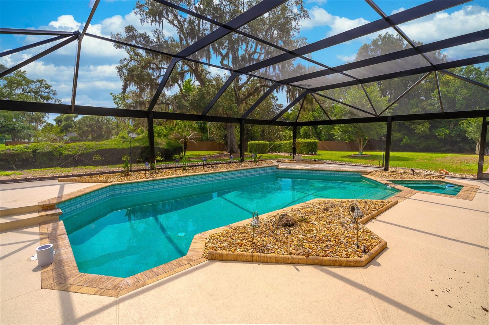 Image 31 of 37 For 2165 Blue Iris Place