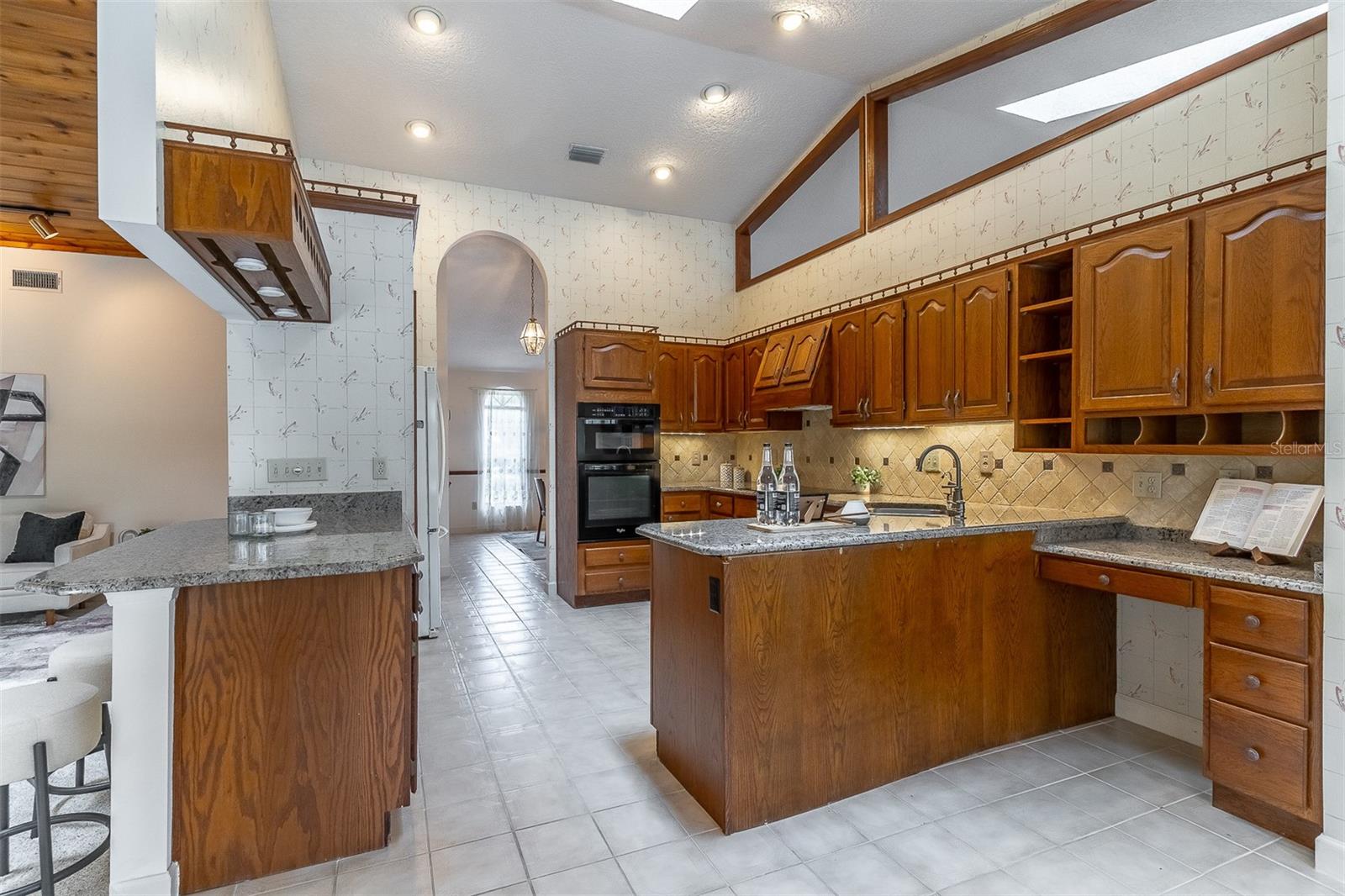 Image 4 of 37 For 2165 Blue Iris Place