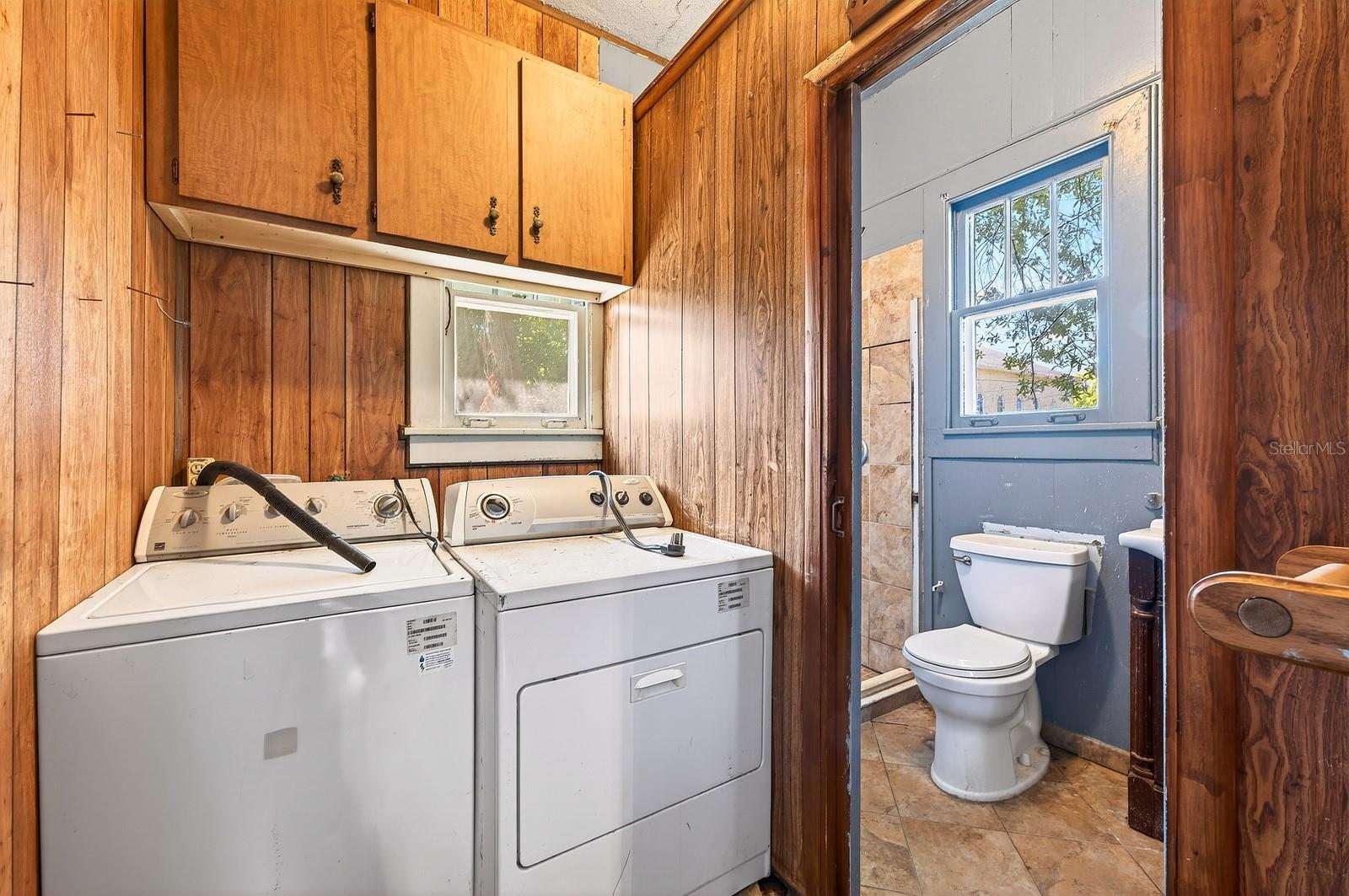 Image 26 of 50 For 1318 Park Avenue