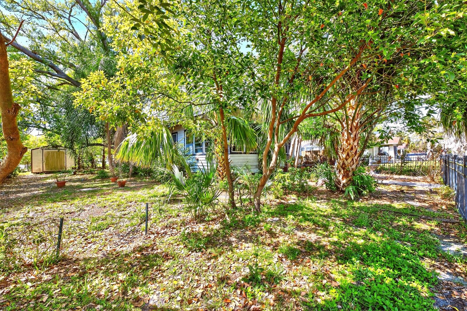 Image 42 of 50 For 1318 Park Avenue