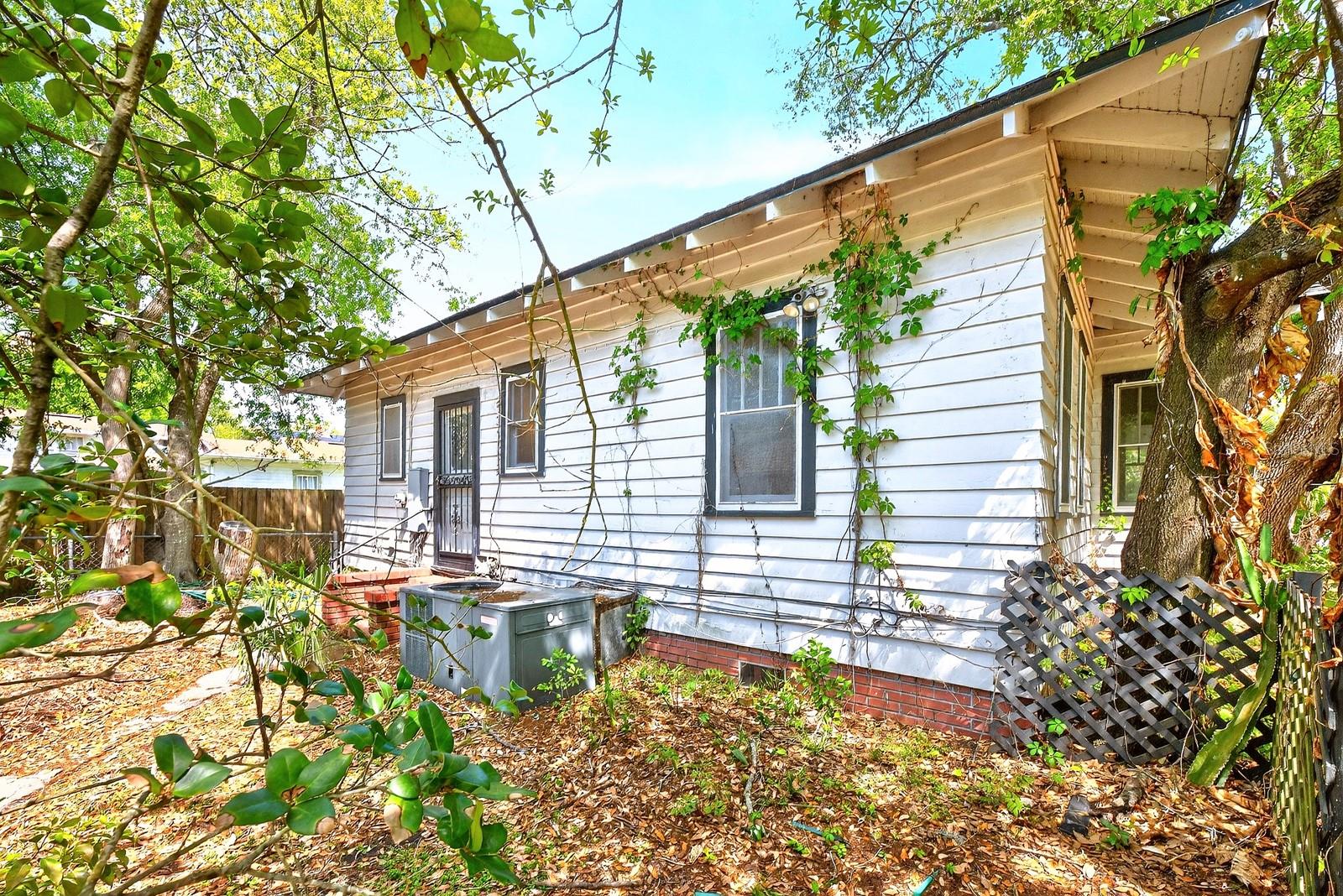 Image 47 of 50 For 1318 Park Avenue