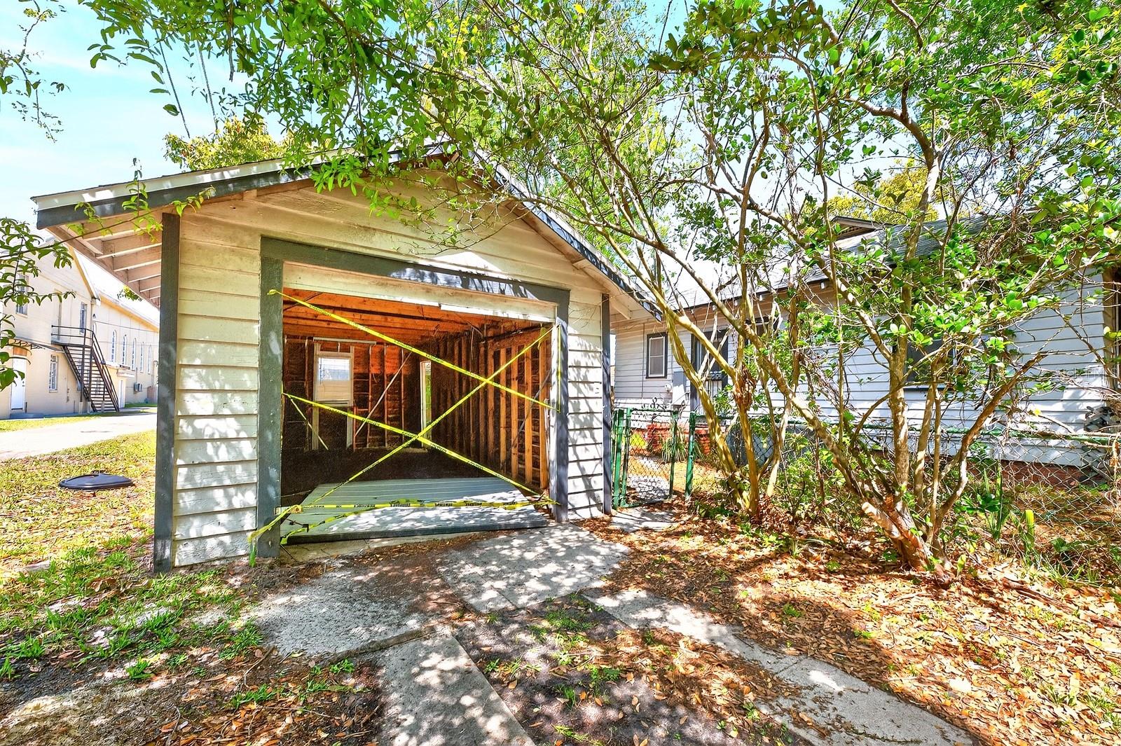 Image 49 of 50 For 1318 Park Avenue