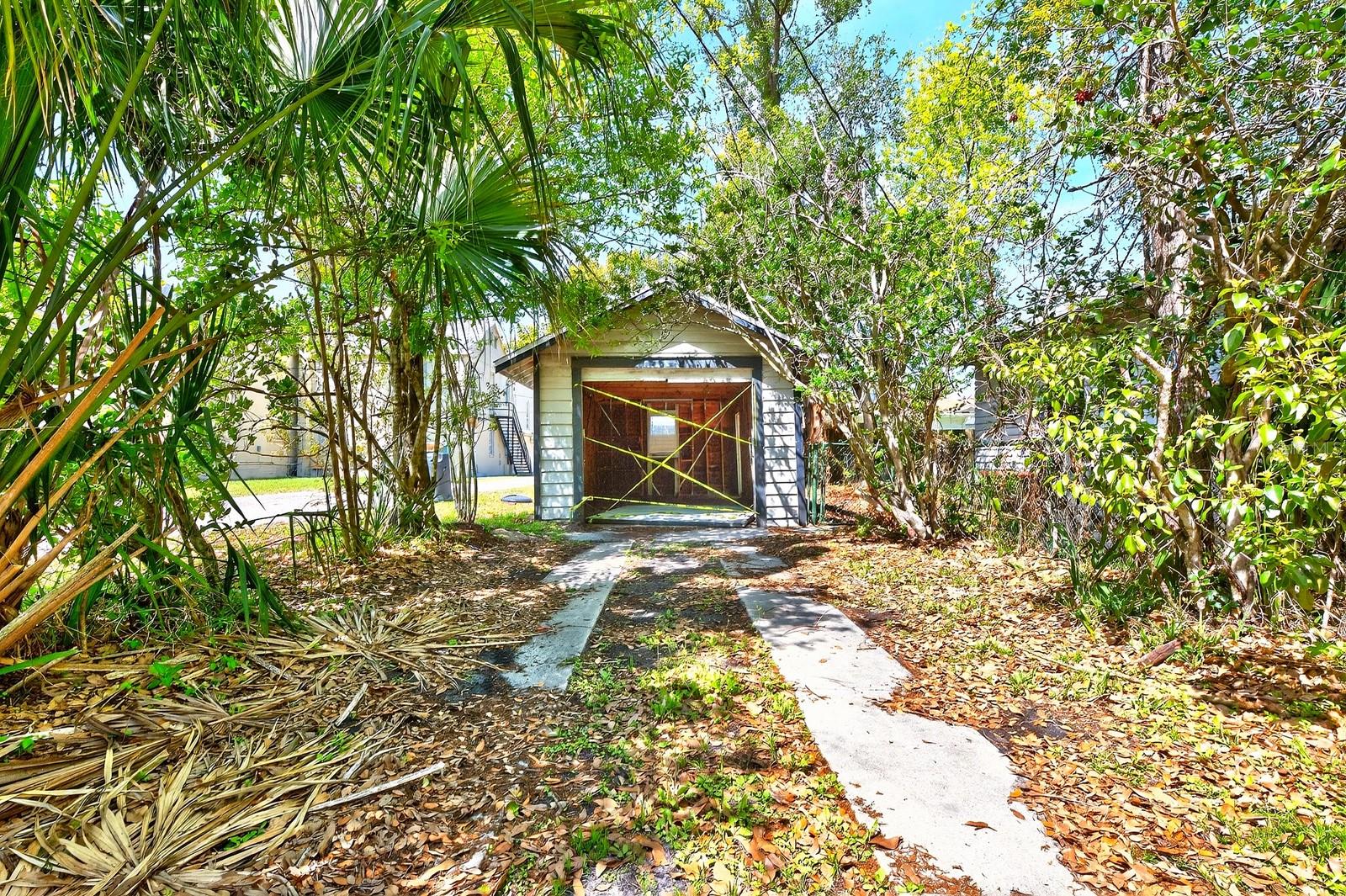 Image 50 of 50 For 1318 Park Avenue