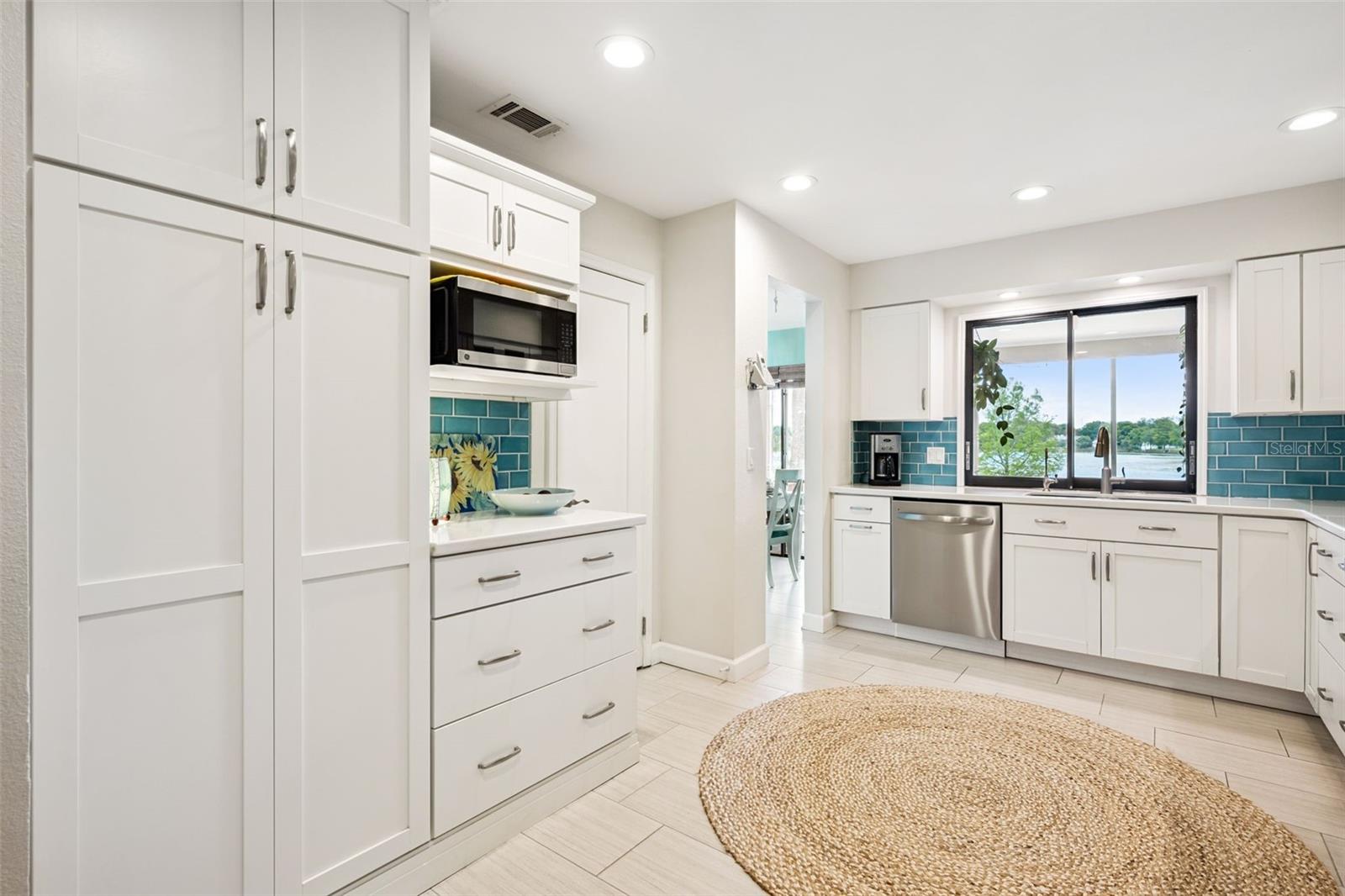 Image 6 of 25 For 3095 Bridgehampton Lane