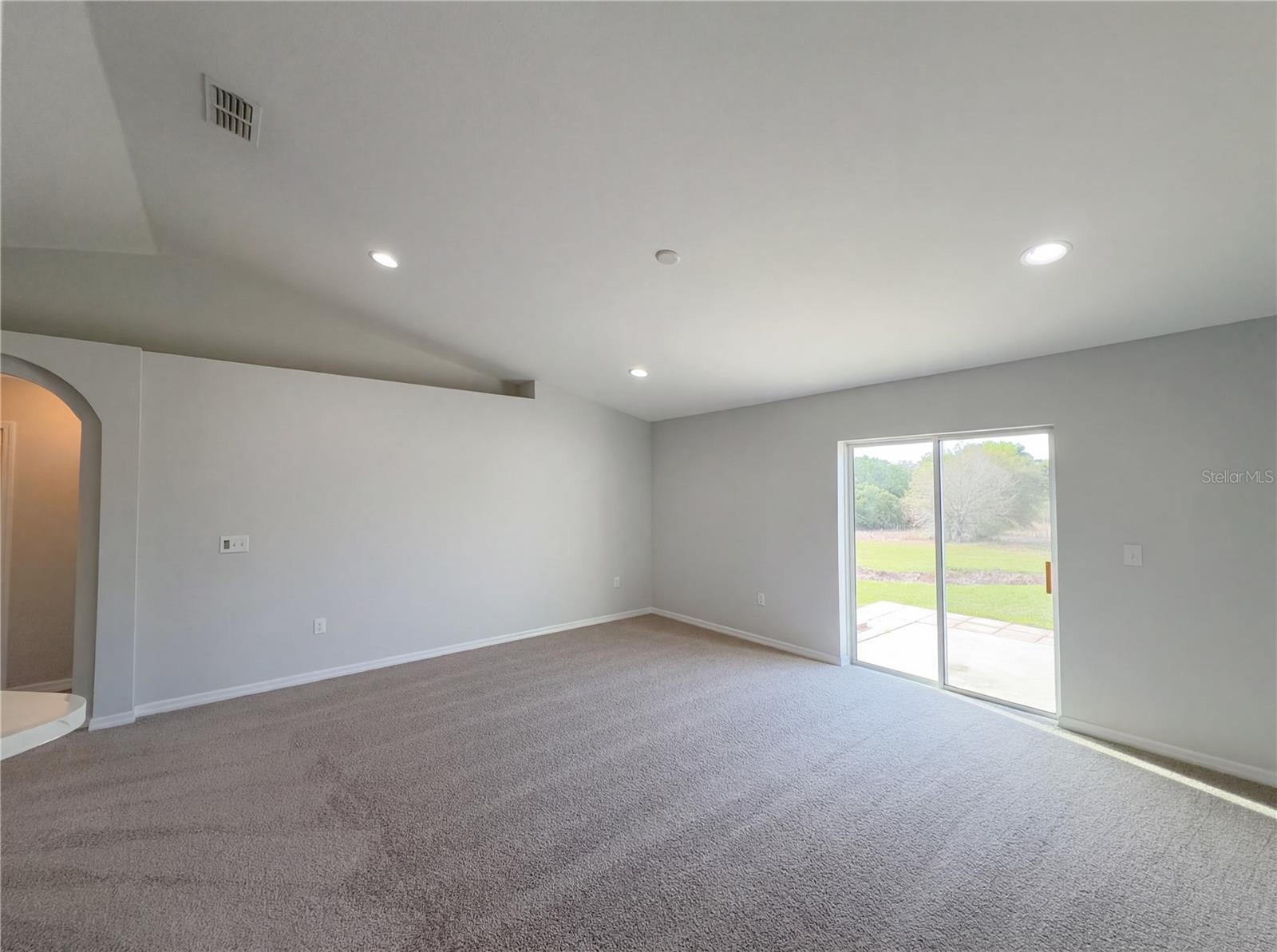 Image 10 of 21 For 264 Hidden Lake Lane