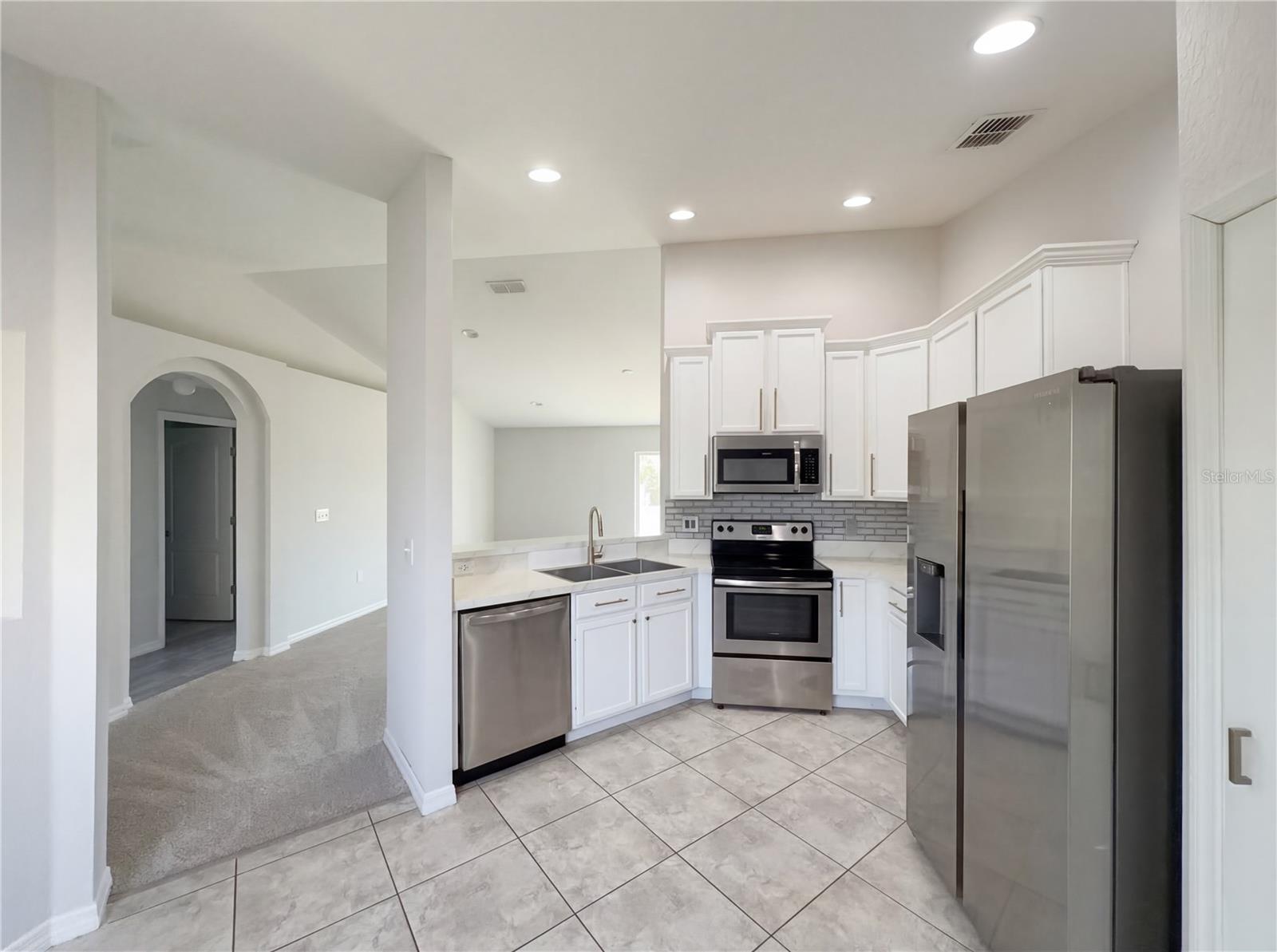 Image 3 of 21 For 264 Hidden Lake Lane