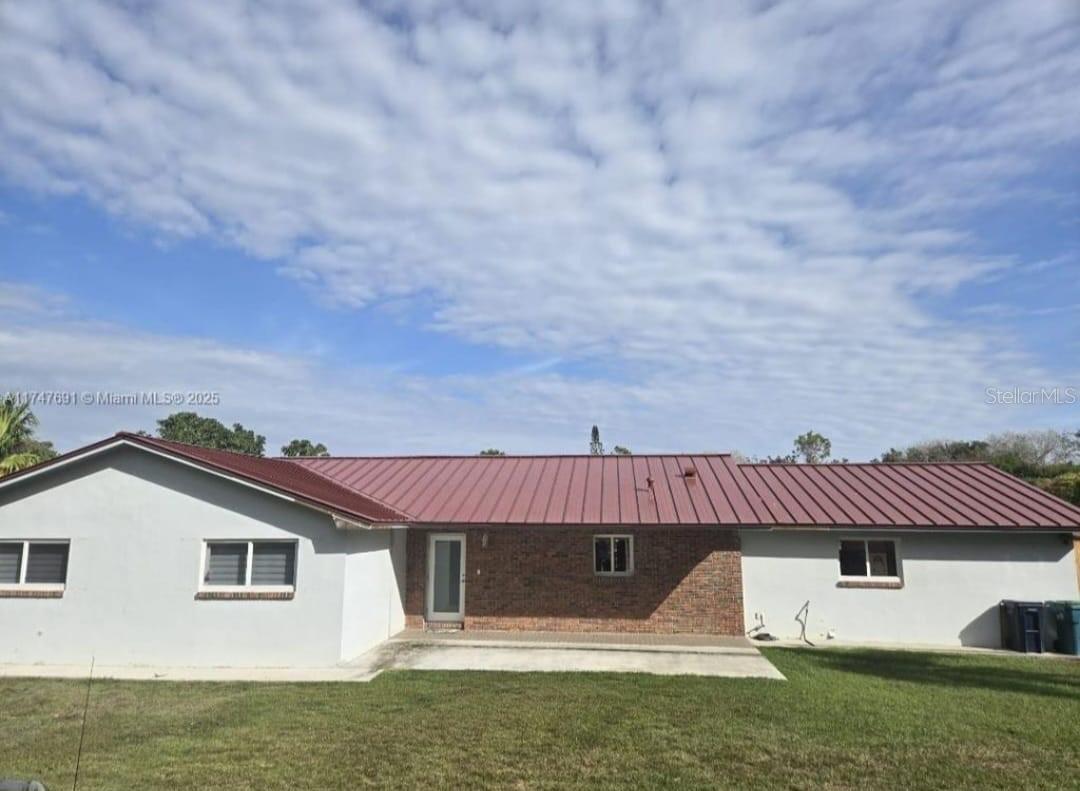 Listing Details for 19501 236th Street, HOMESTEAD, FL 33031