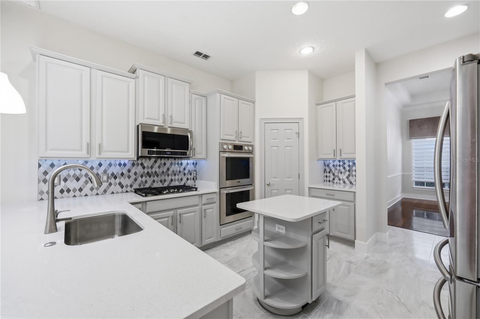 Image 22 of 68 For 11536 Claymont Circle