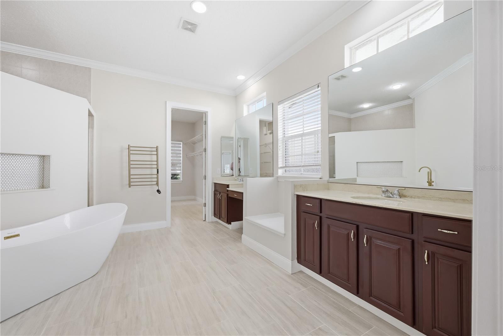 Image 35 of 68 For 11536 Claymont Circle