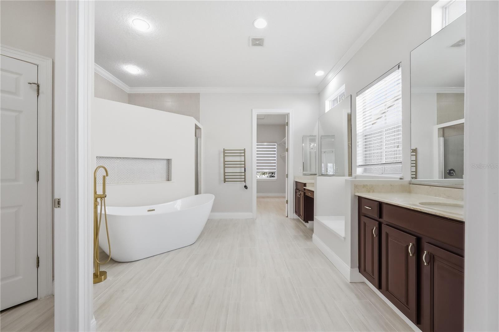 Image 36 of 68 For 11536 Claymont Circle