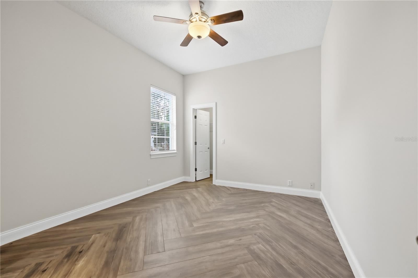 Image 42 of 68 For 11536 Claymont Circle