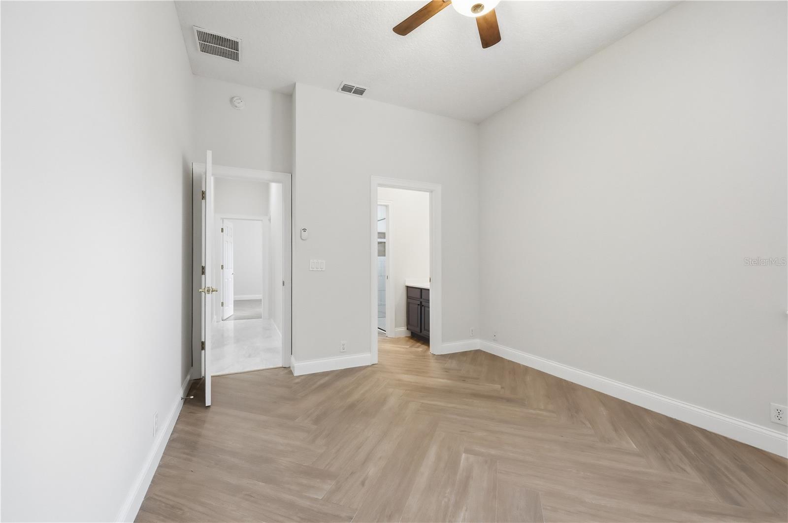 Image 43 of 68 For 11536 Claymont Circle