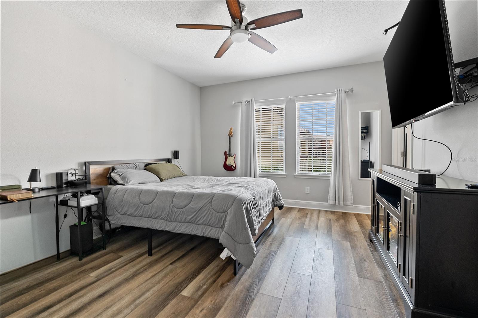 Image 27 of 44 For 2624 Lobelia Drive