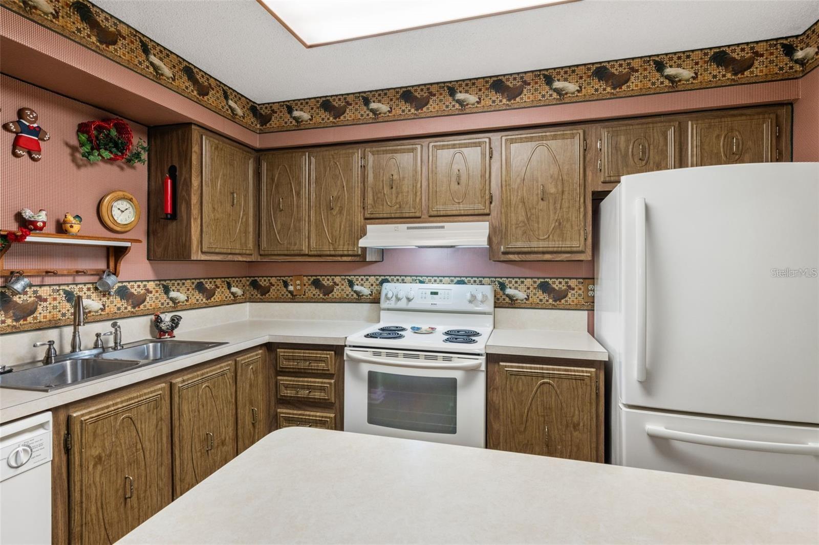 Image 14 of 21 For 508 Orange Drive 11